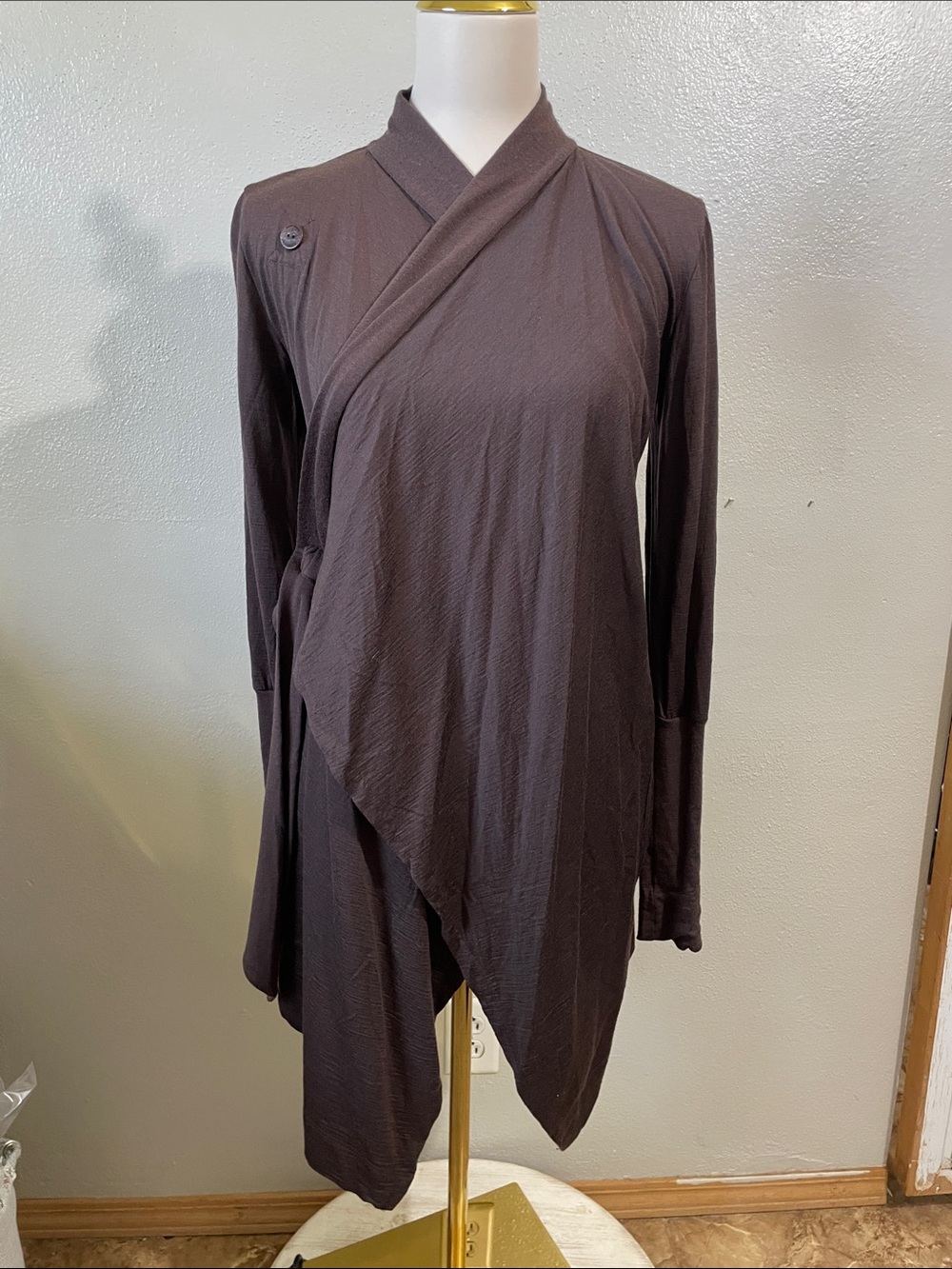 Cabincore Merino Wool Wrap Tie Cardigan Pockets Brown Icebreaker XS Outdoor Cozy